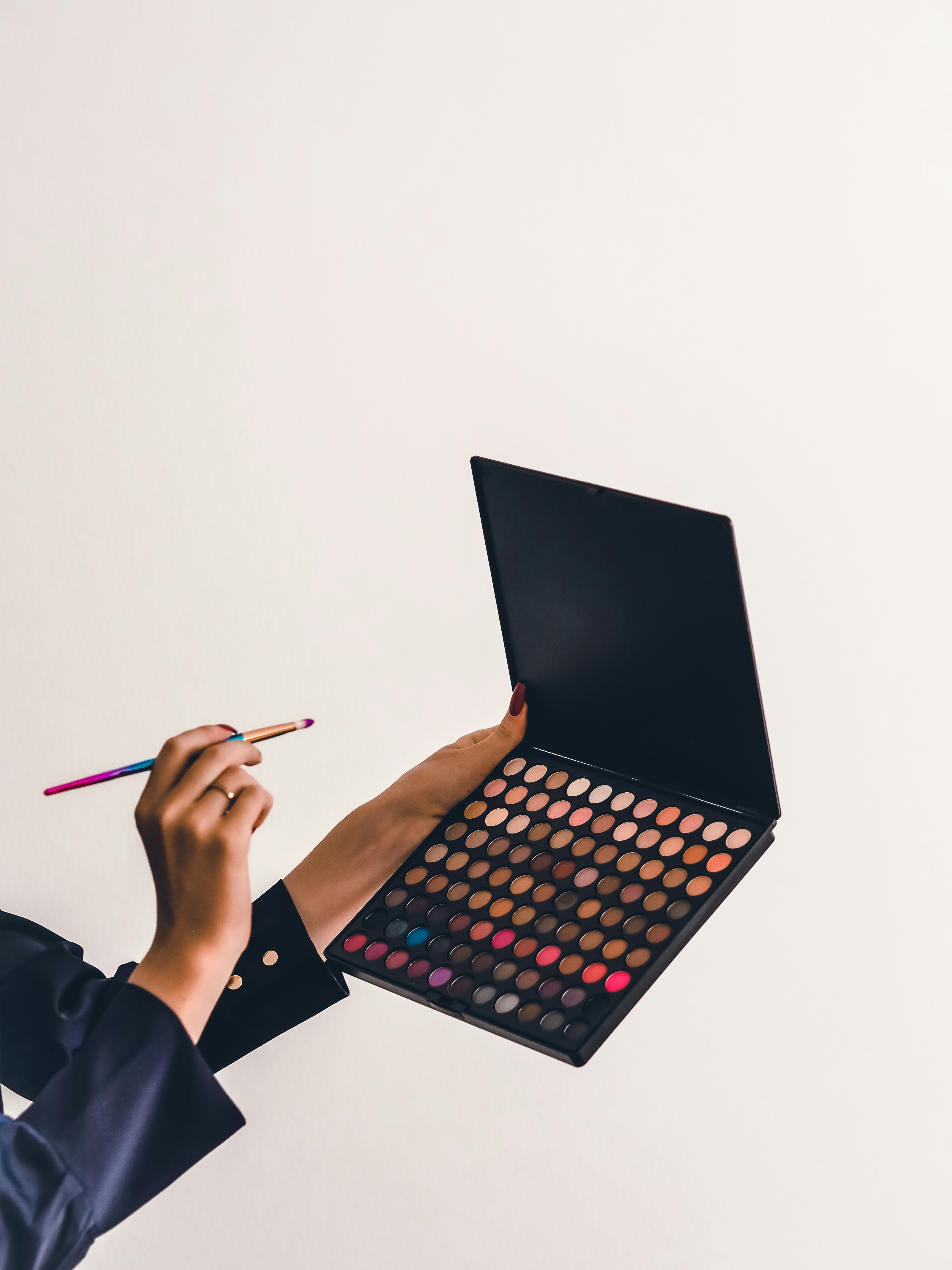 Eyeshadow Palette with Mirror